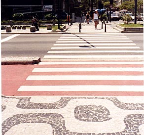 Disability advisors at Rio de Janeiro’s Independent Living Center monitored access features for this street crossing, part of the Rio City Project.
